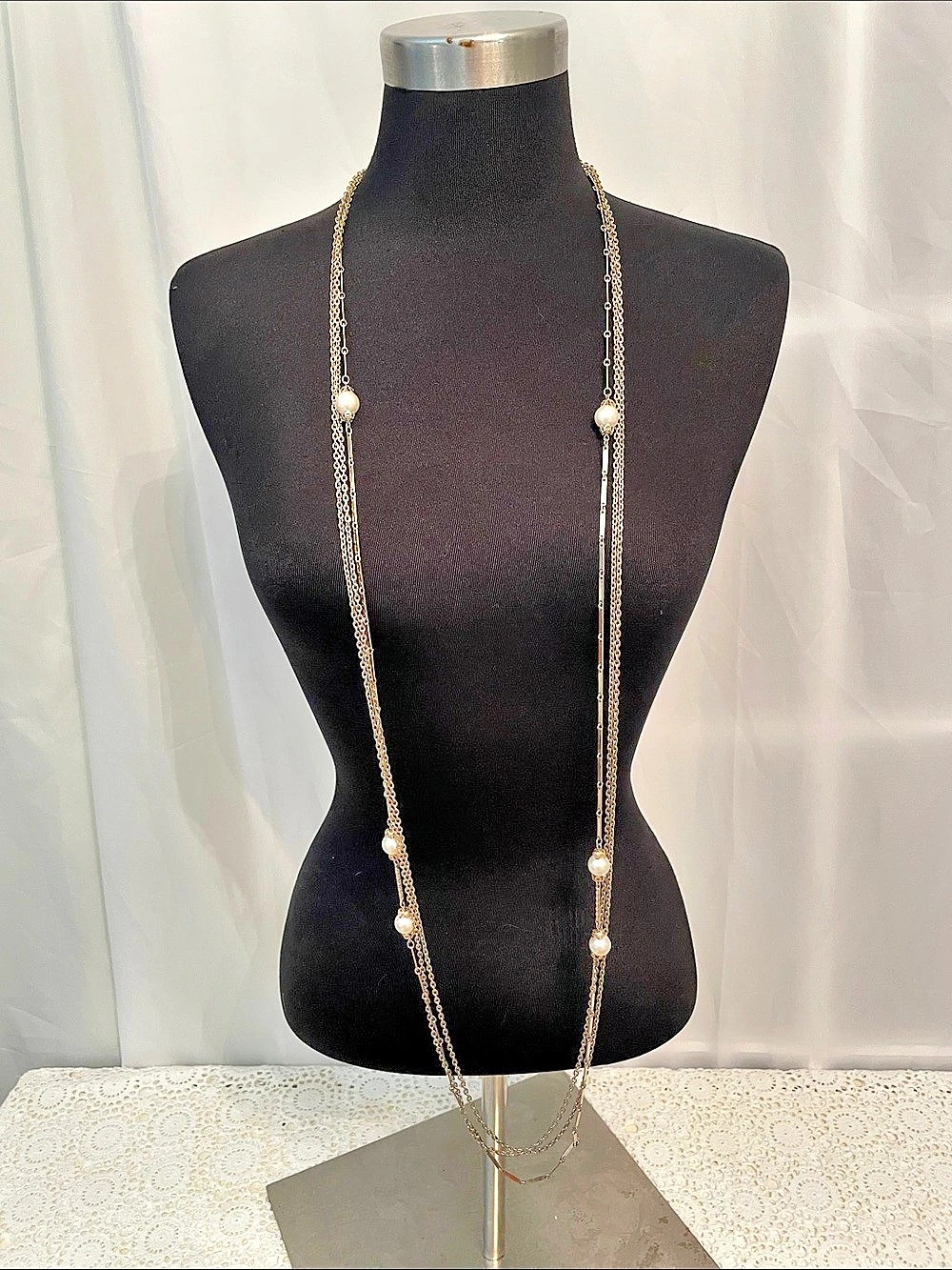 XLong Layered Pearl Necklace in Gold & White
27” at the drop. Vintage clasp